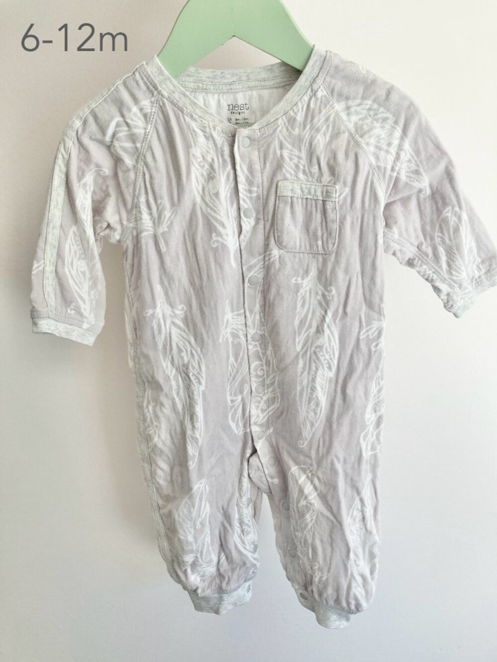 💙2/$25 Nest Designs 6-12 Months Baby Grey Feather Button Thin Sleeper Pajamas
